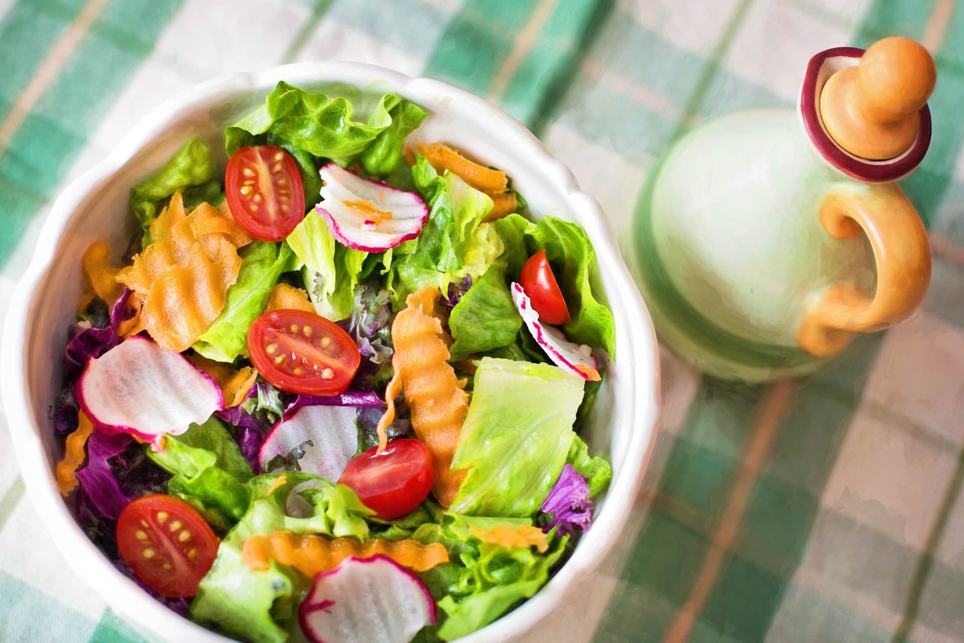 healthy foods to lower blood pressure garden salad